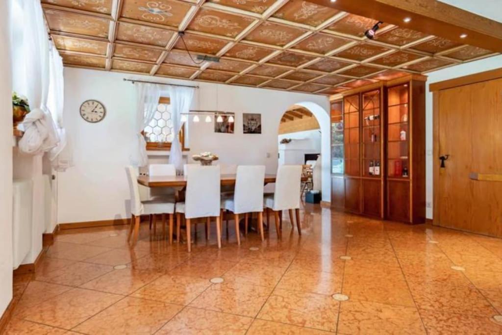 פלדקירכן-וסטרהאם Whole Villa Munich, Alps View, Quiet And Spacious מראה חיצוני תמונה
