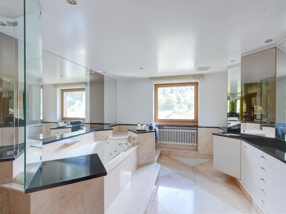 פלדקירכן-וסטרהאם Whole Villa Munich, Alps View, Quiet And Spacious מראה חיצוני תמונה